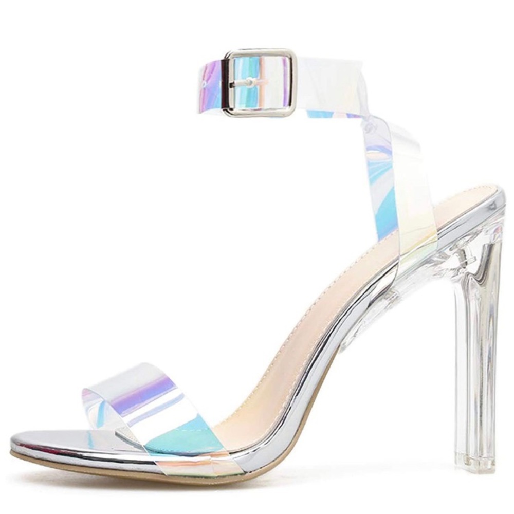NWT Belsta holograpnic heels size 6.5